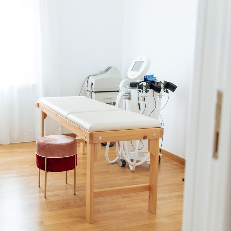 marzia-bernardi-medicina-estetica-studio-aquila-roma-ascoli-trattamenti-cellulite-dreno-peeling-iniezioni-filler-acido-ialuronico-4-2